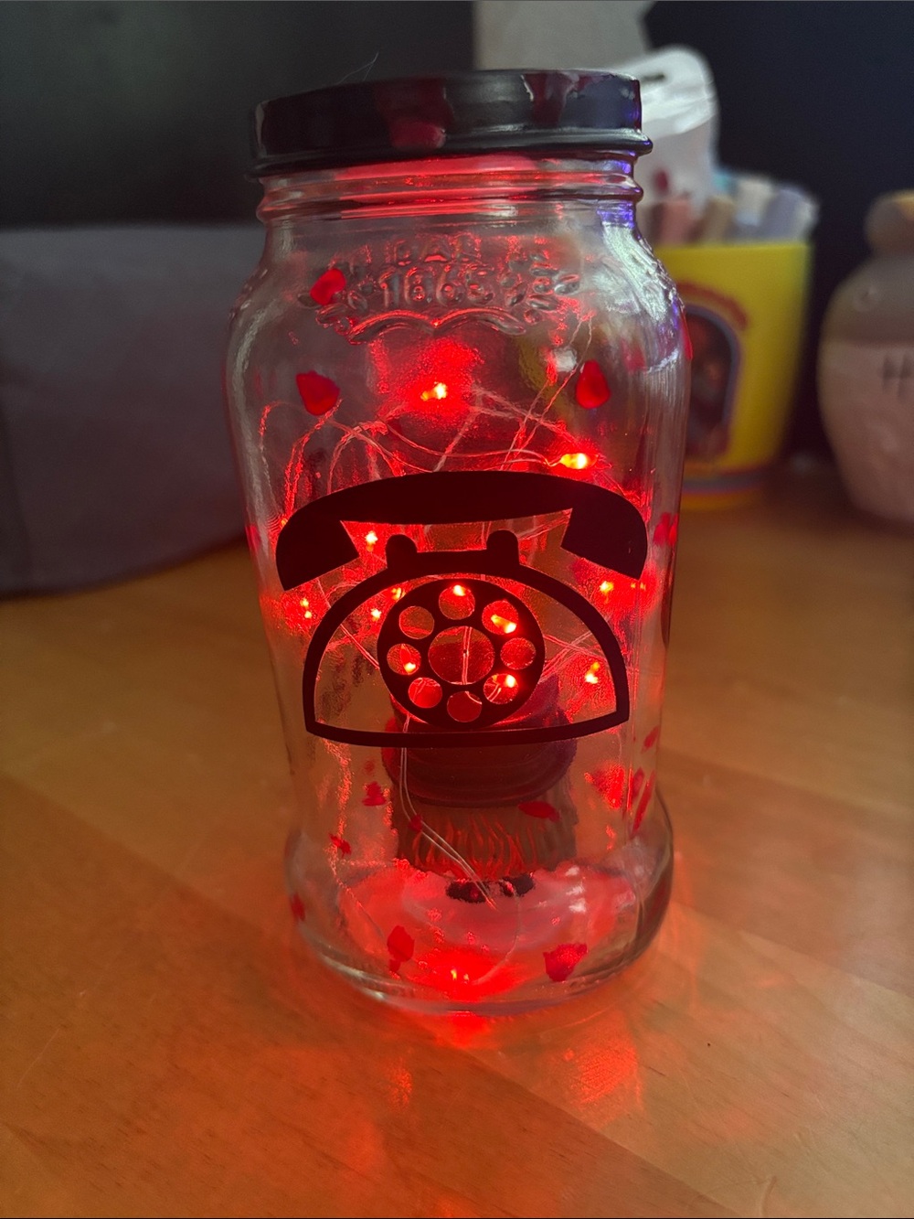 The Grabber Handcrafted Light-Up Horror Jar w/ Pocket Funko - Picture 5 of 7